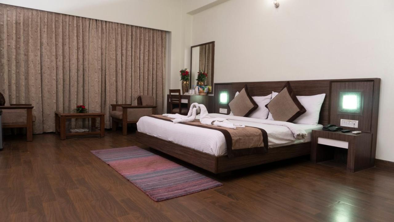 Mg Regency Hotel Baddi Eksteriør billede