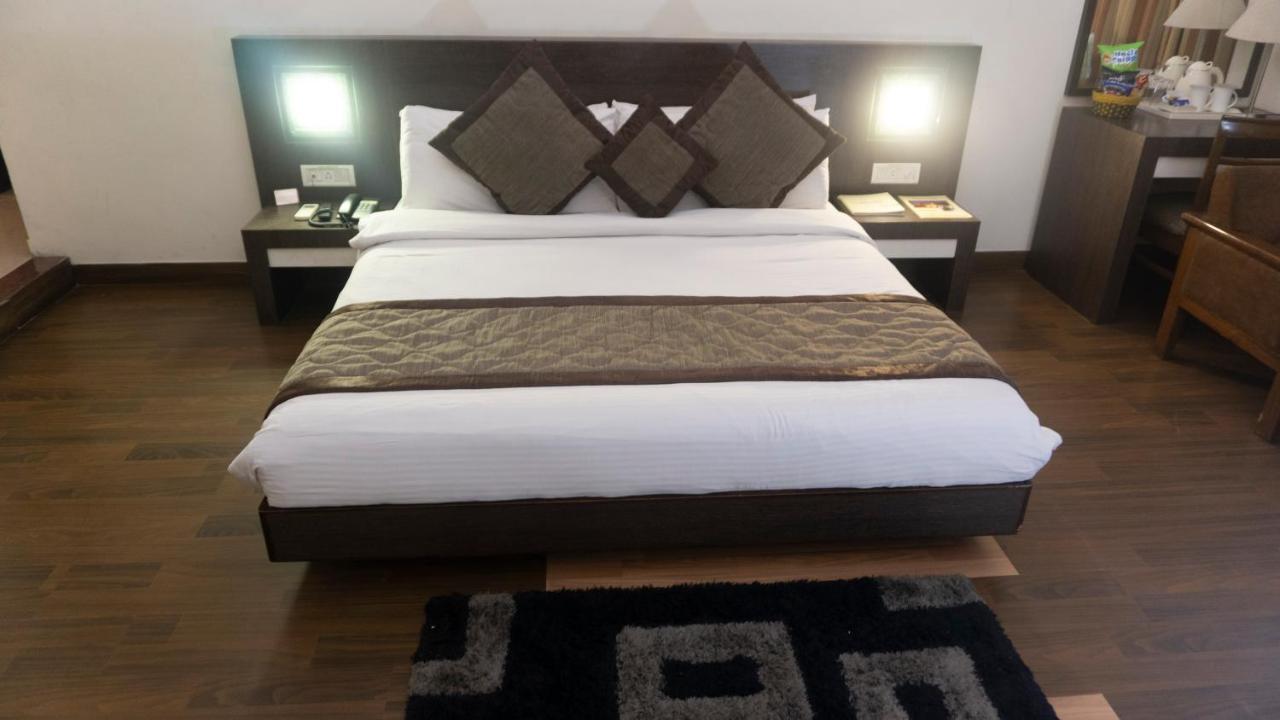 Mg Regency Hotel Baddi Eksteriør billede